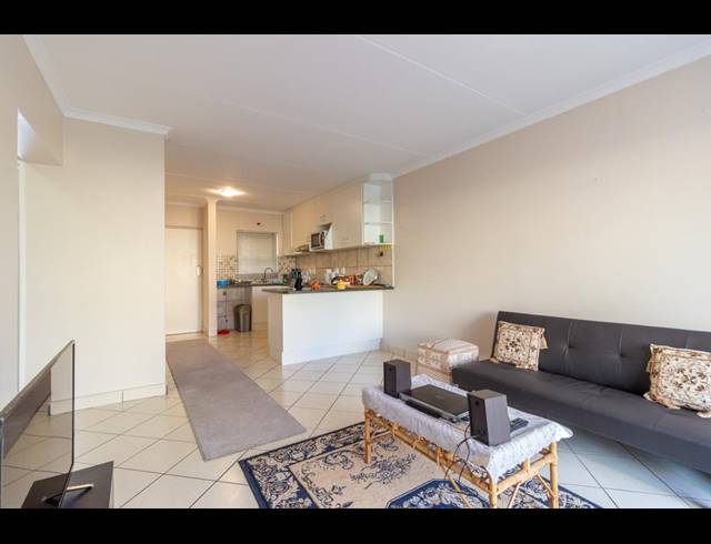 2 BEDROOM APARTMENT SOLD IN BURGUNDY ESTATE